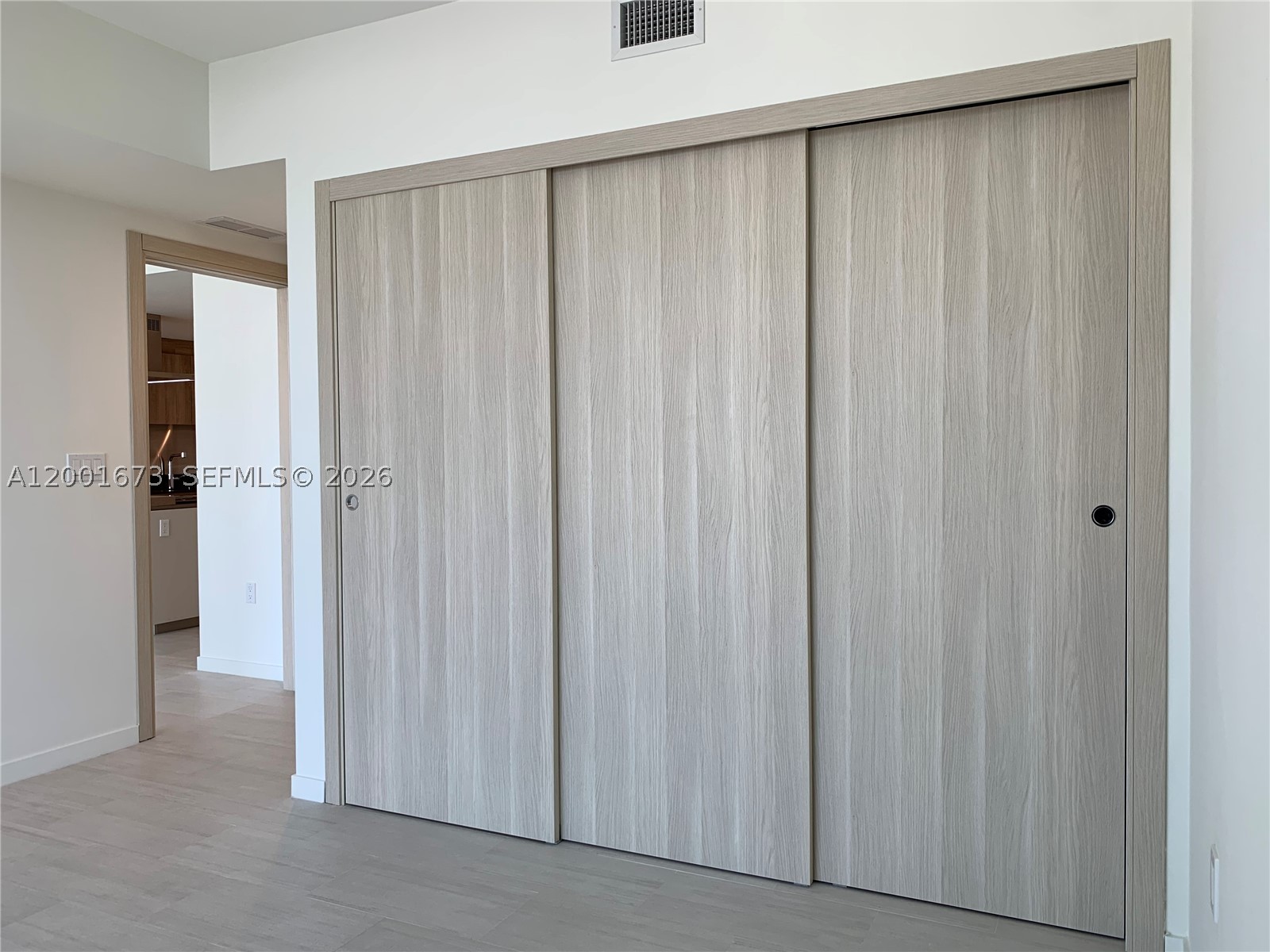 1000 Brickell Plz 3904 Property Photo 10