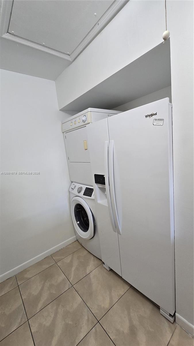 2605 W 67th Pl 23-10 Property Photo 13