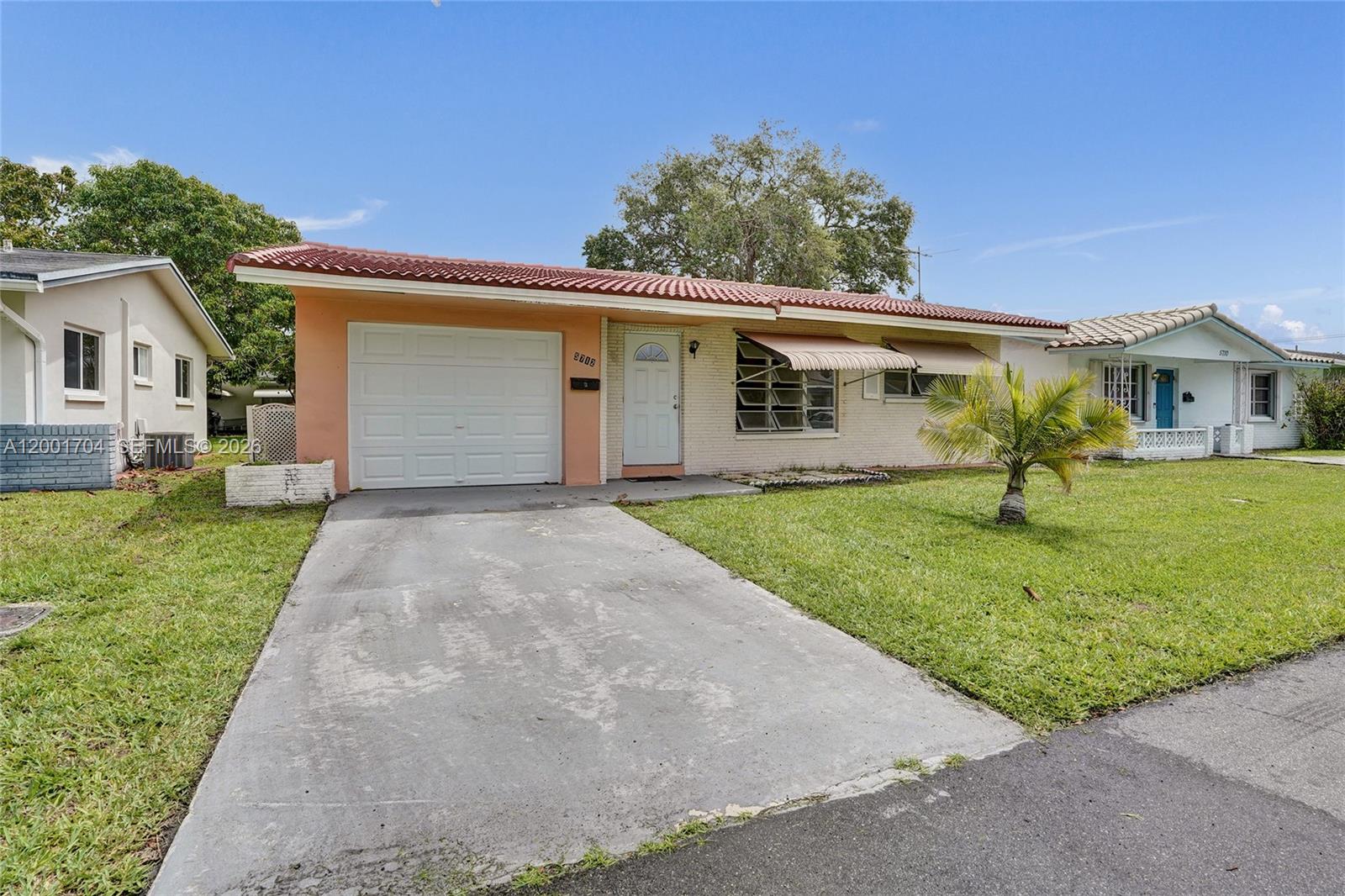 5712 Nw 66th Ave Property Photo 1