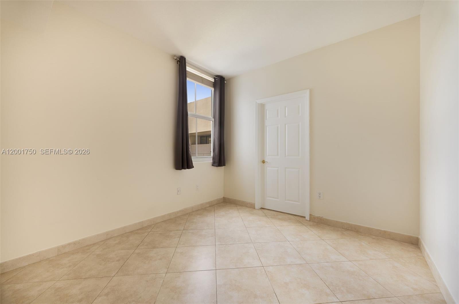 357 Almeria Ave 1507 Property Photo 19