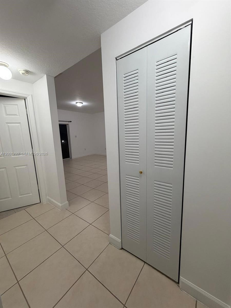 1300 Ne 109th St 404 Property Photo 12