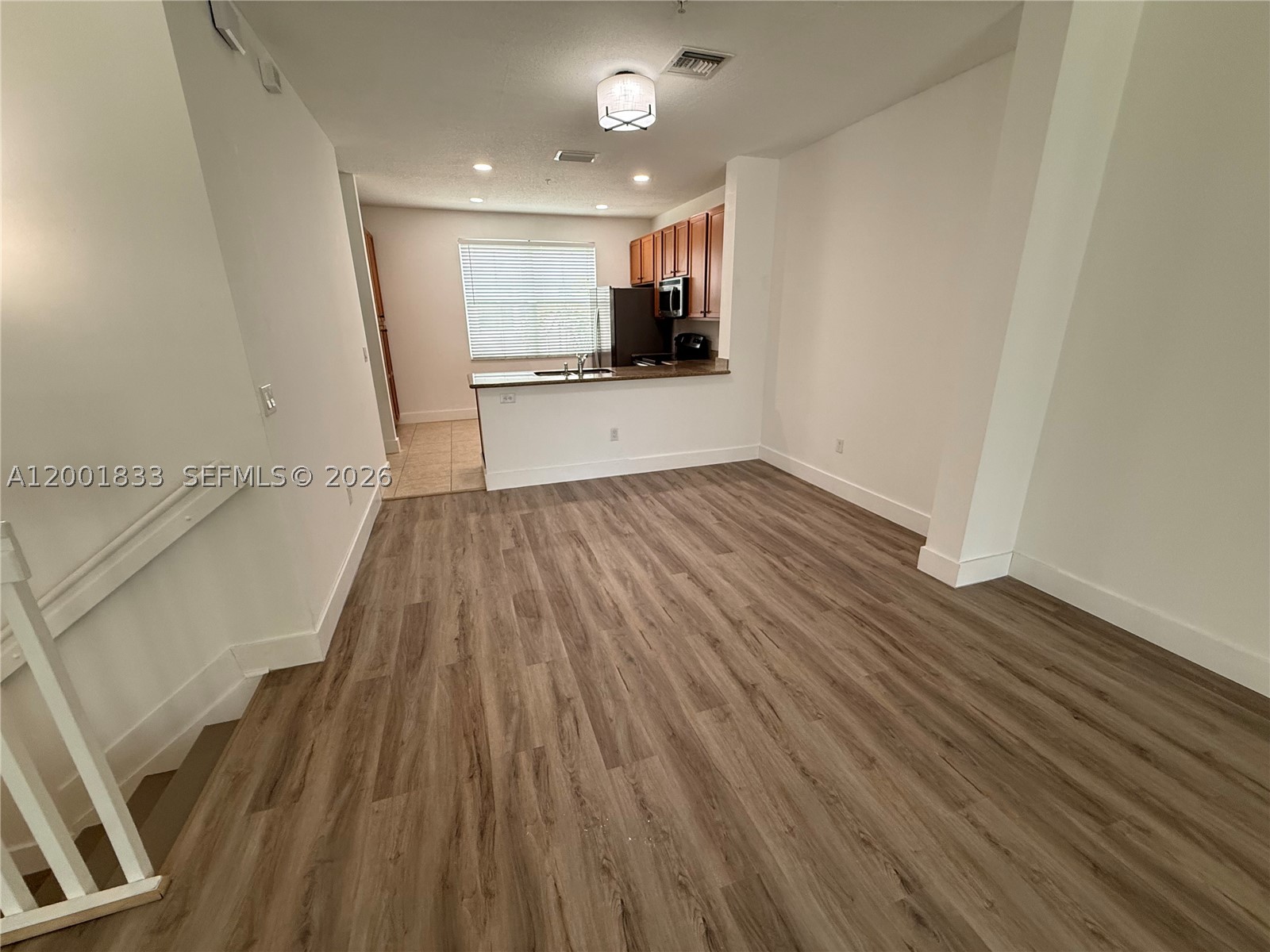 A12001833 Property Photo 4