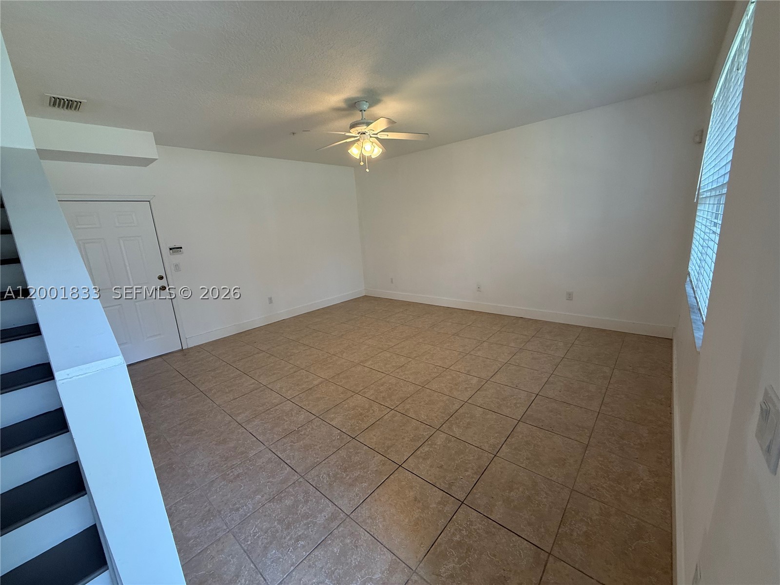 A12001833 Property Photo 28