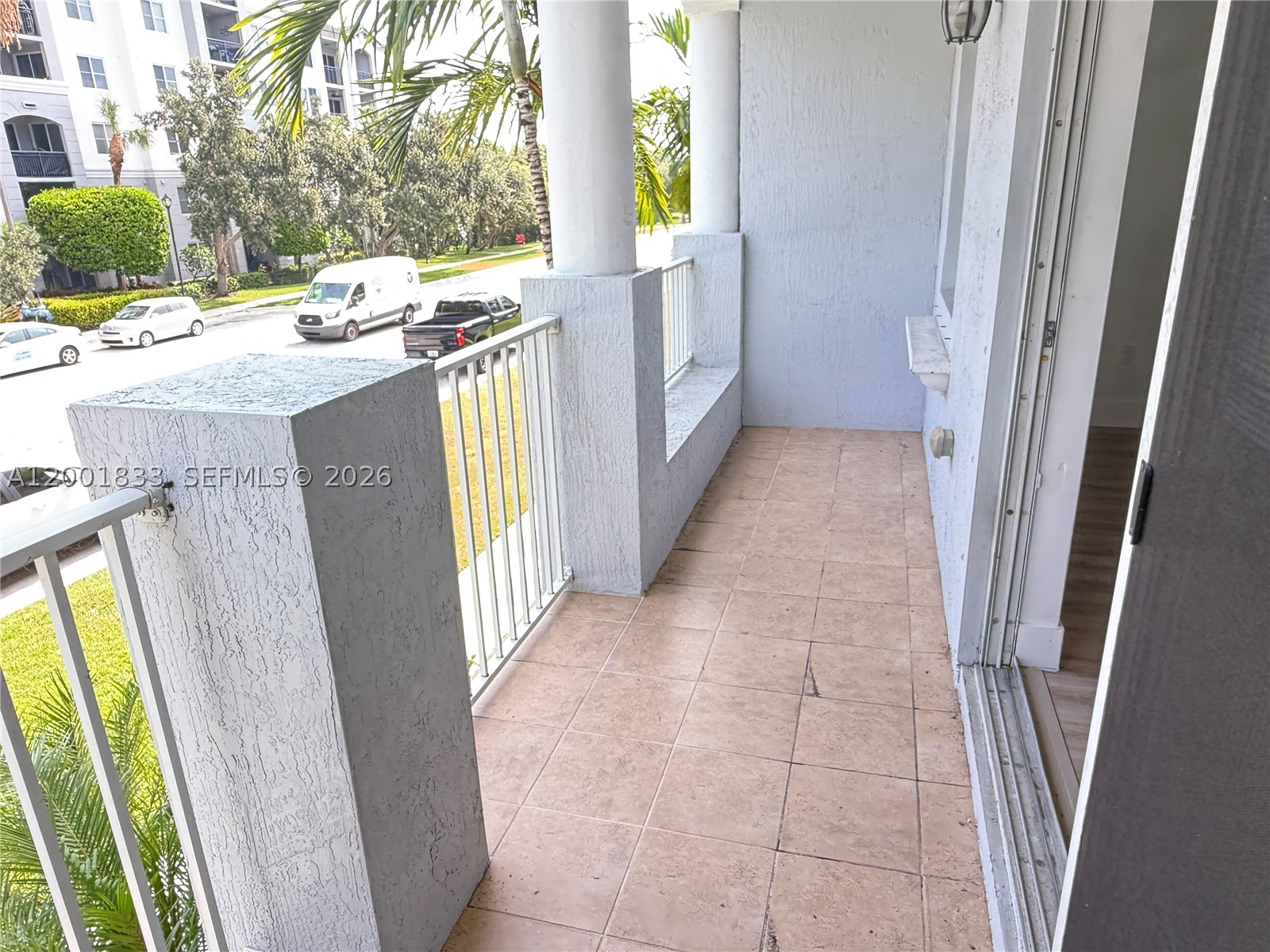 A12001833 Property Photo 32