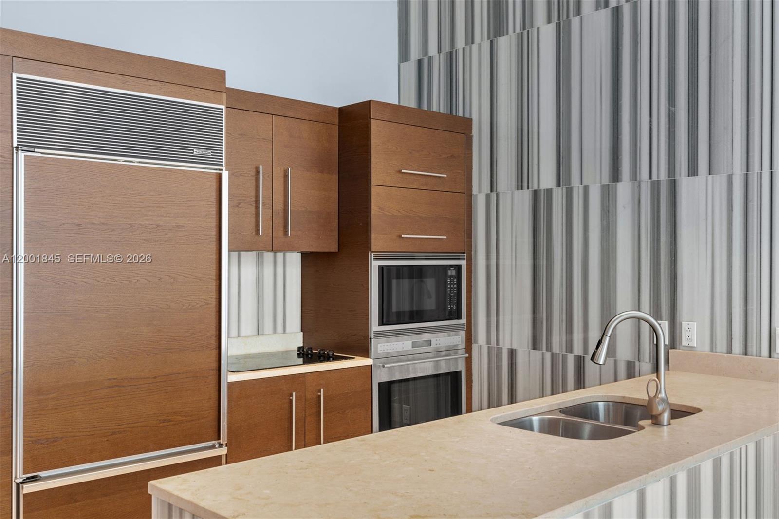 475 Brickell Ave 2812 Property Photo 3