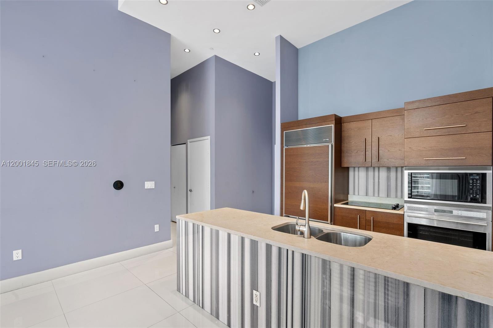 475 Brickell Ave 2812 Property Photo 4
