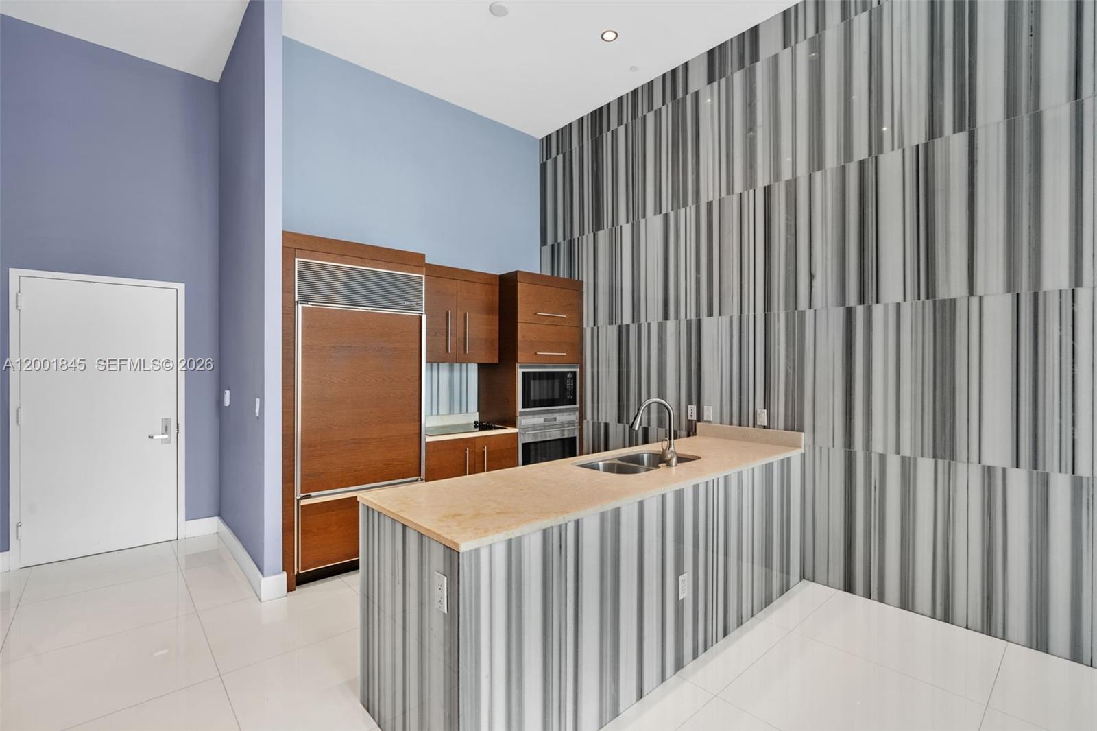475 Brickell Ave 2812 Property Photo 5