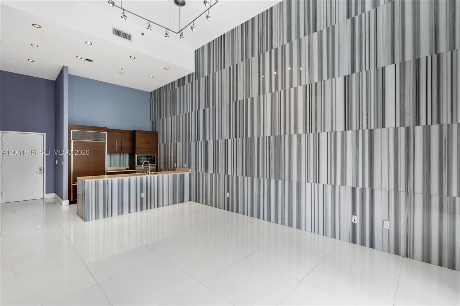475 Brickell Ave 2812 Property Photo 10
