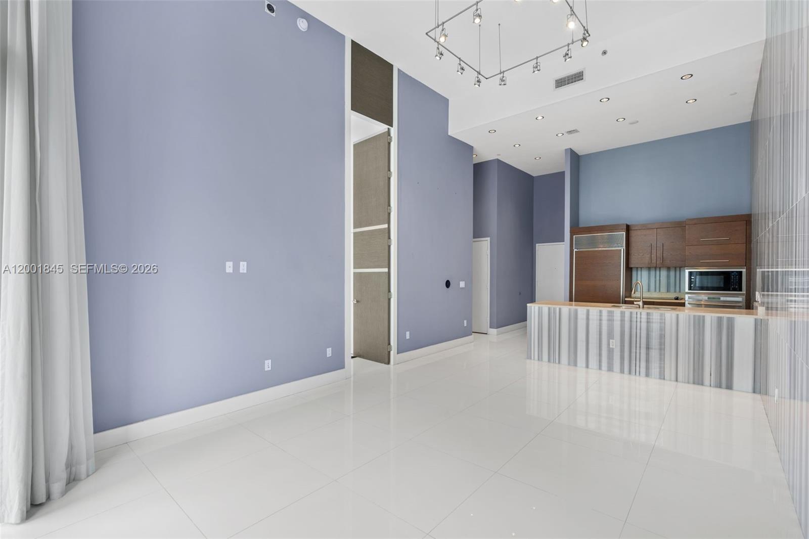 475 Brickell Ave 2812 Property Photo 12