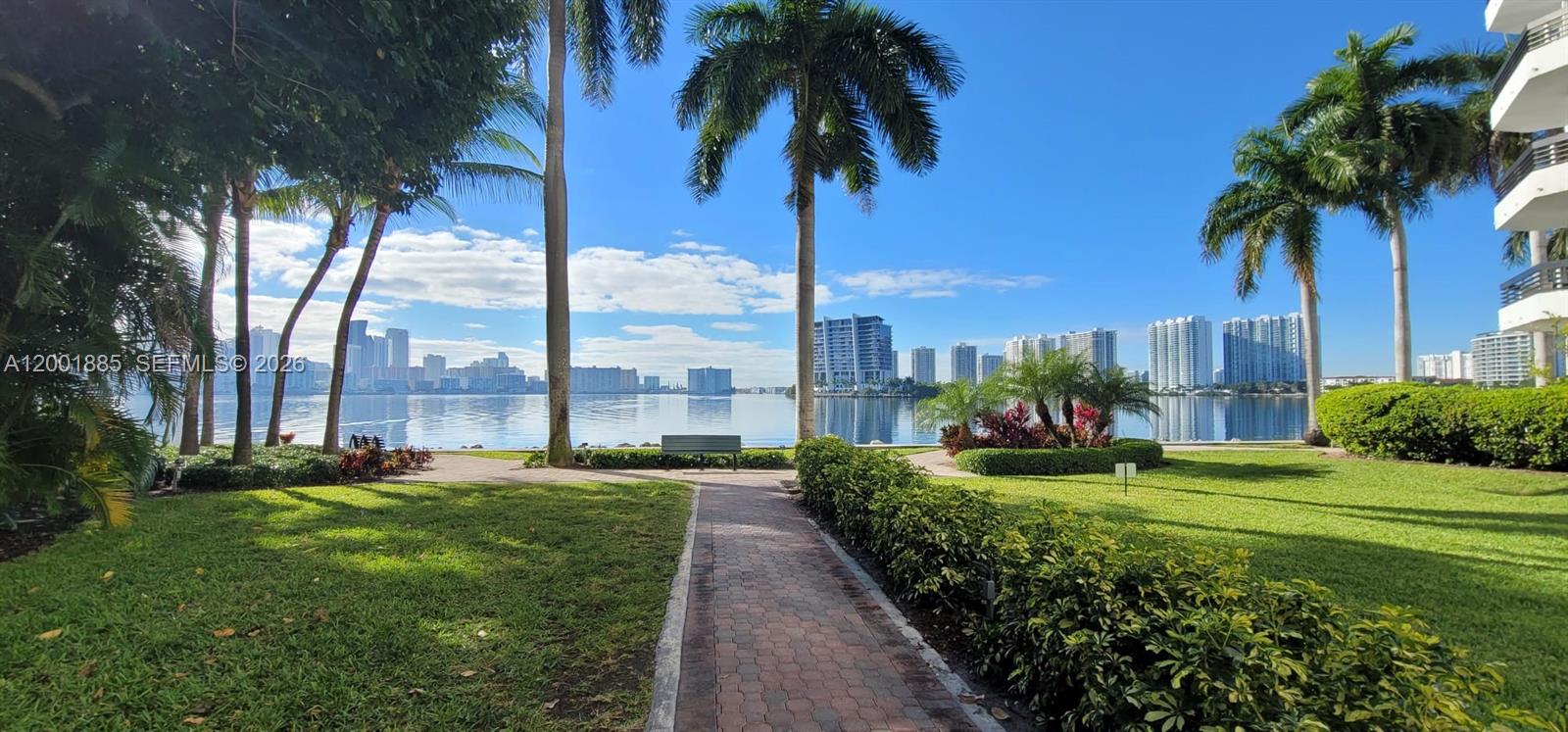 3600 Mystic Pointe Dr 114 Property Photo 20