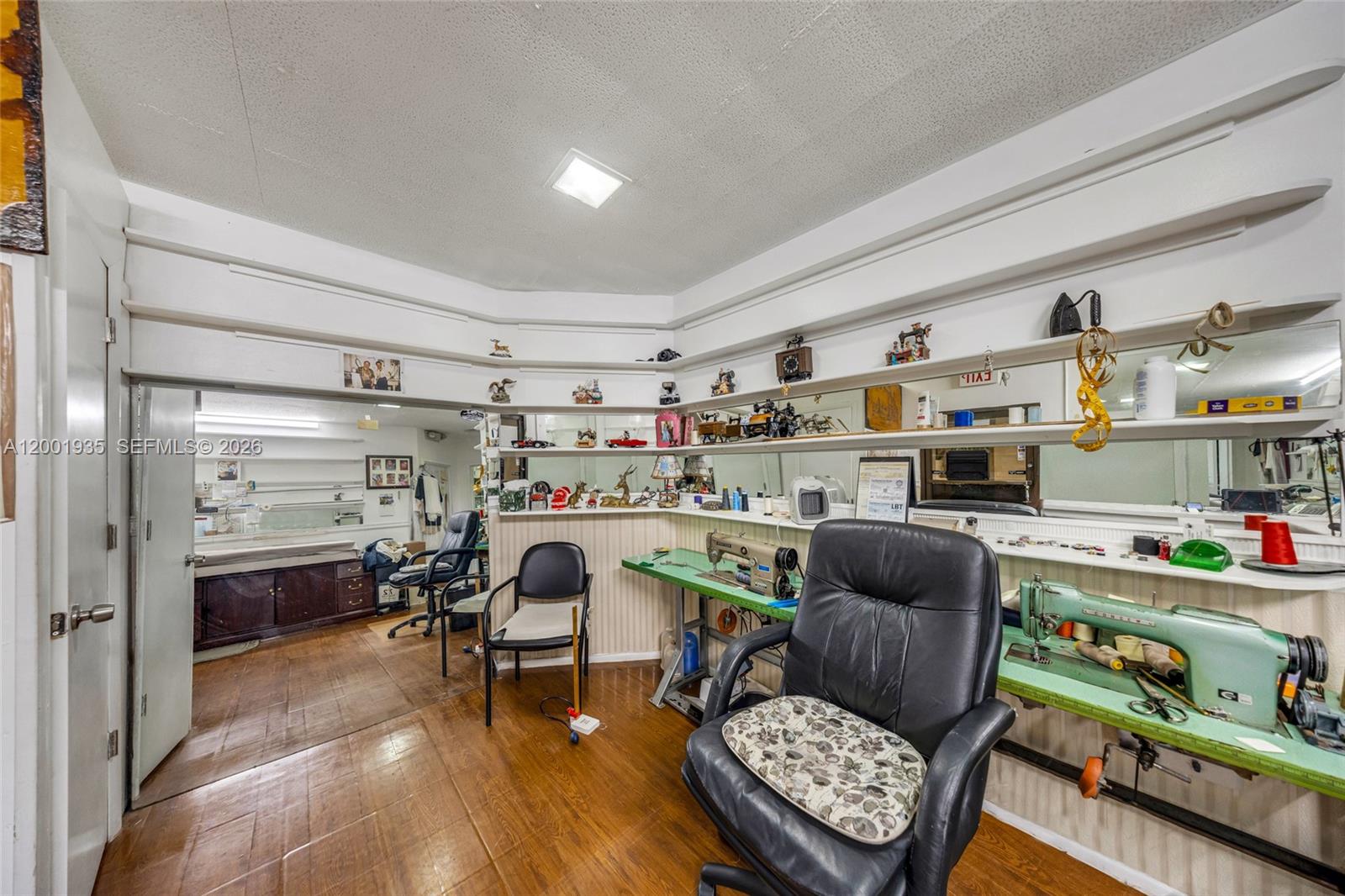 5401 Collins Ave Cu-9 Property Photo 2