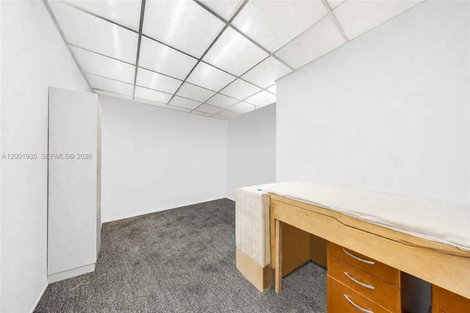 5401 Collins Ave Cu-9 Property Photo 4