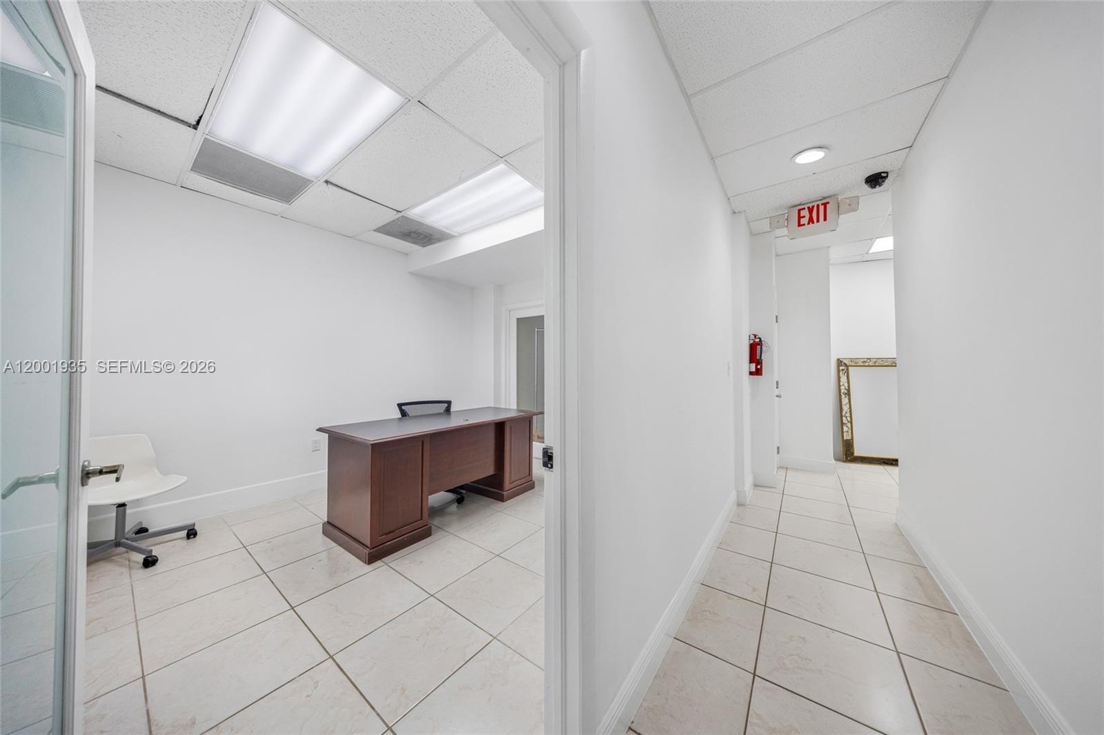 5401 Collins Ave Cu-9 Property Photo 19