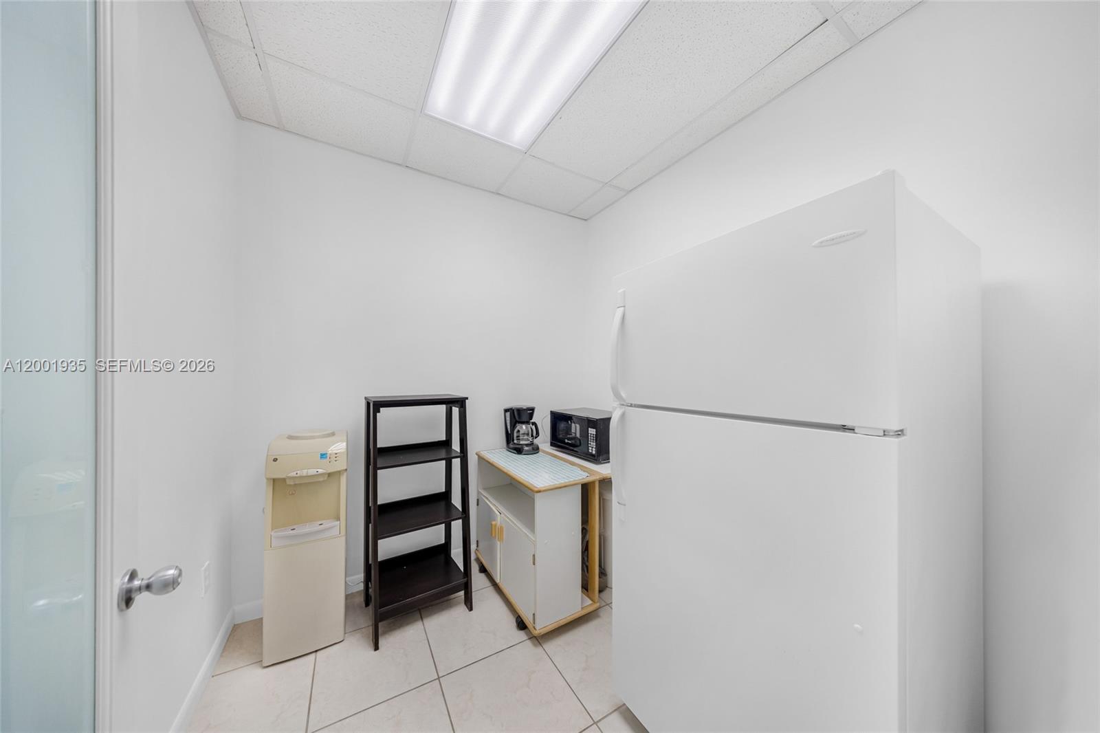 5401 Collins Ave Cu-9 Property Photo 21