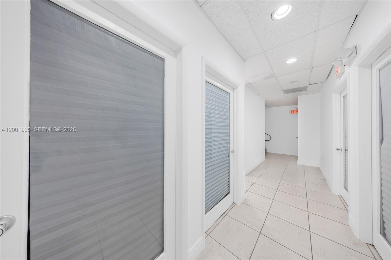 5401 Collins Ave Cu-9 Property Photo 23