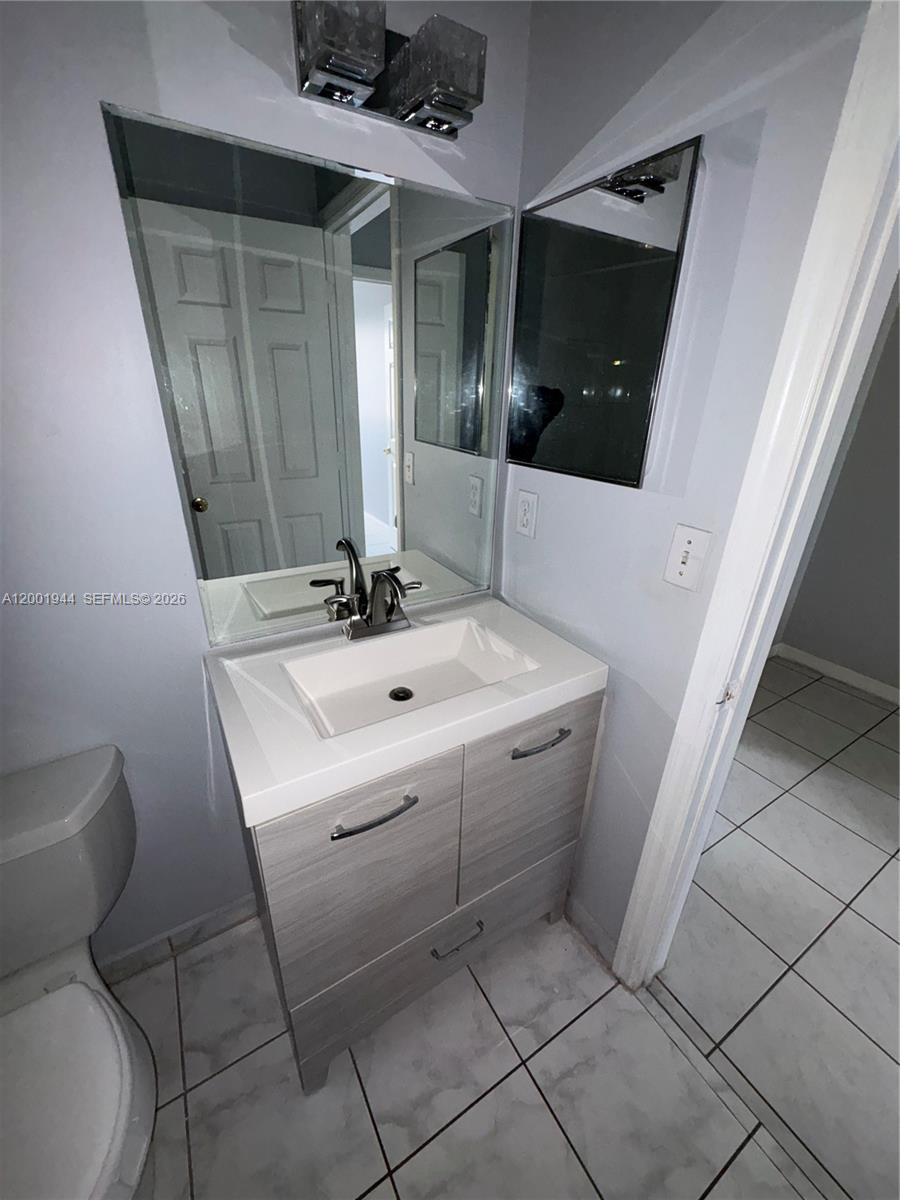 12035 Sw 14th St 105 Property Photo 25