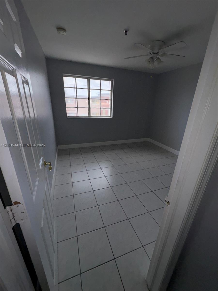 12035 Sw 14th St 105 Property Photo 27