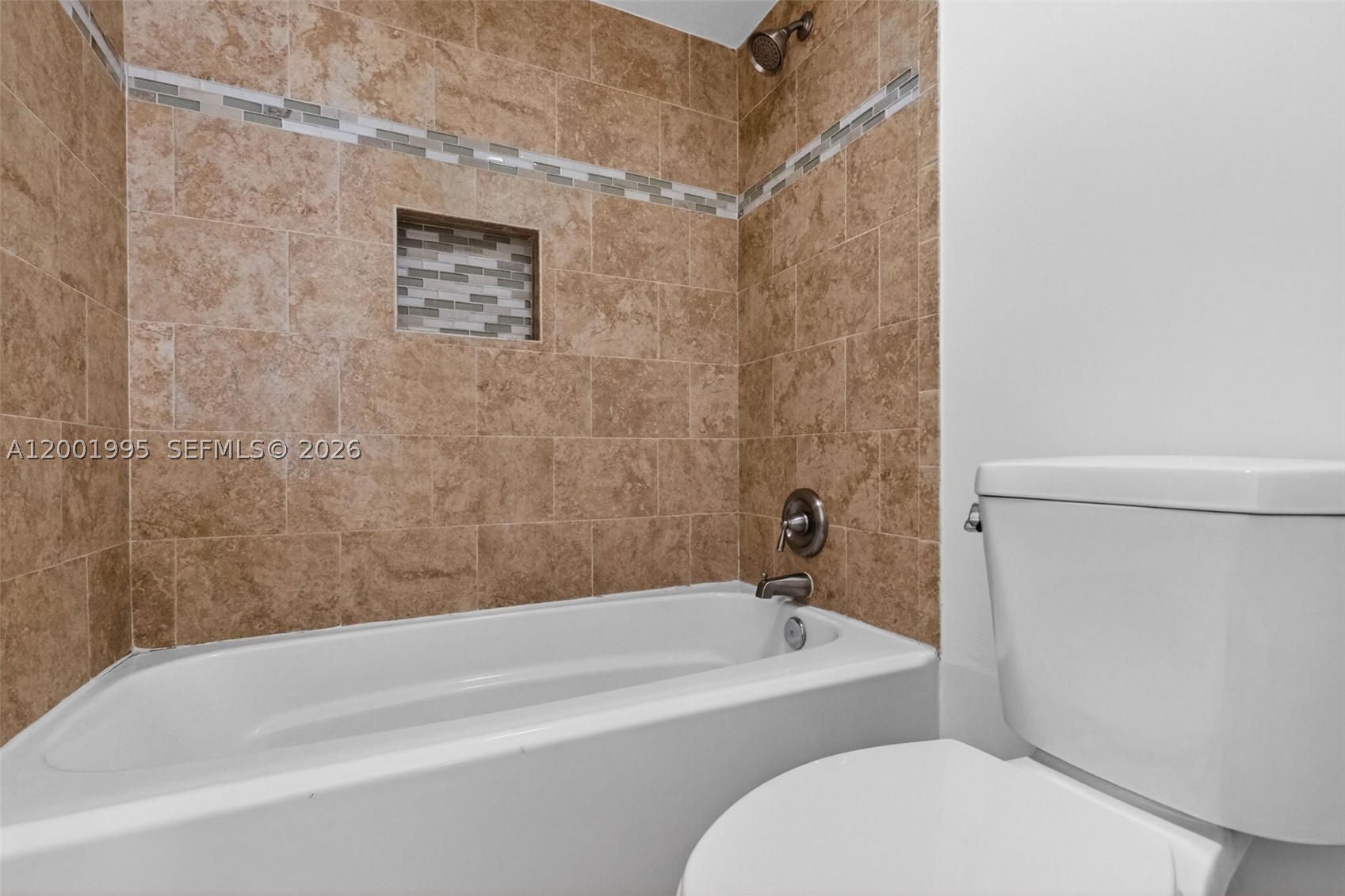1250 Lincoln Rd 404 Property Photo 17