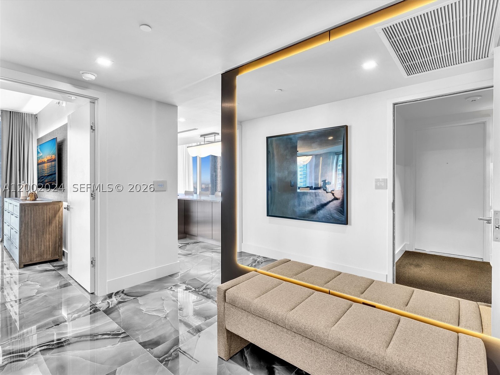 475 Brickell Ave 2715 Property Photo 2