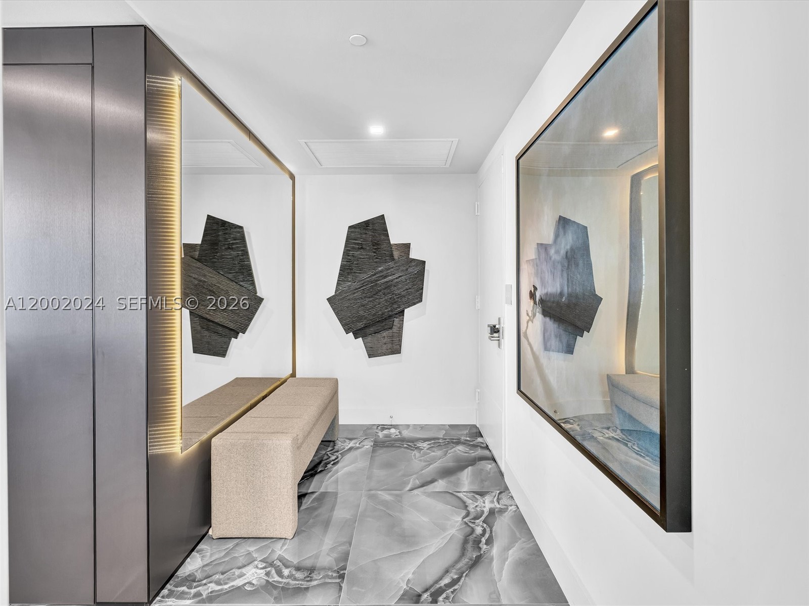 475 Brickell Ave 2715 Property Photo 3
