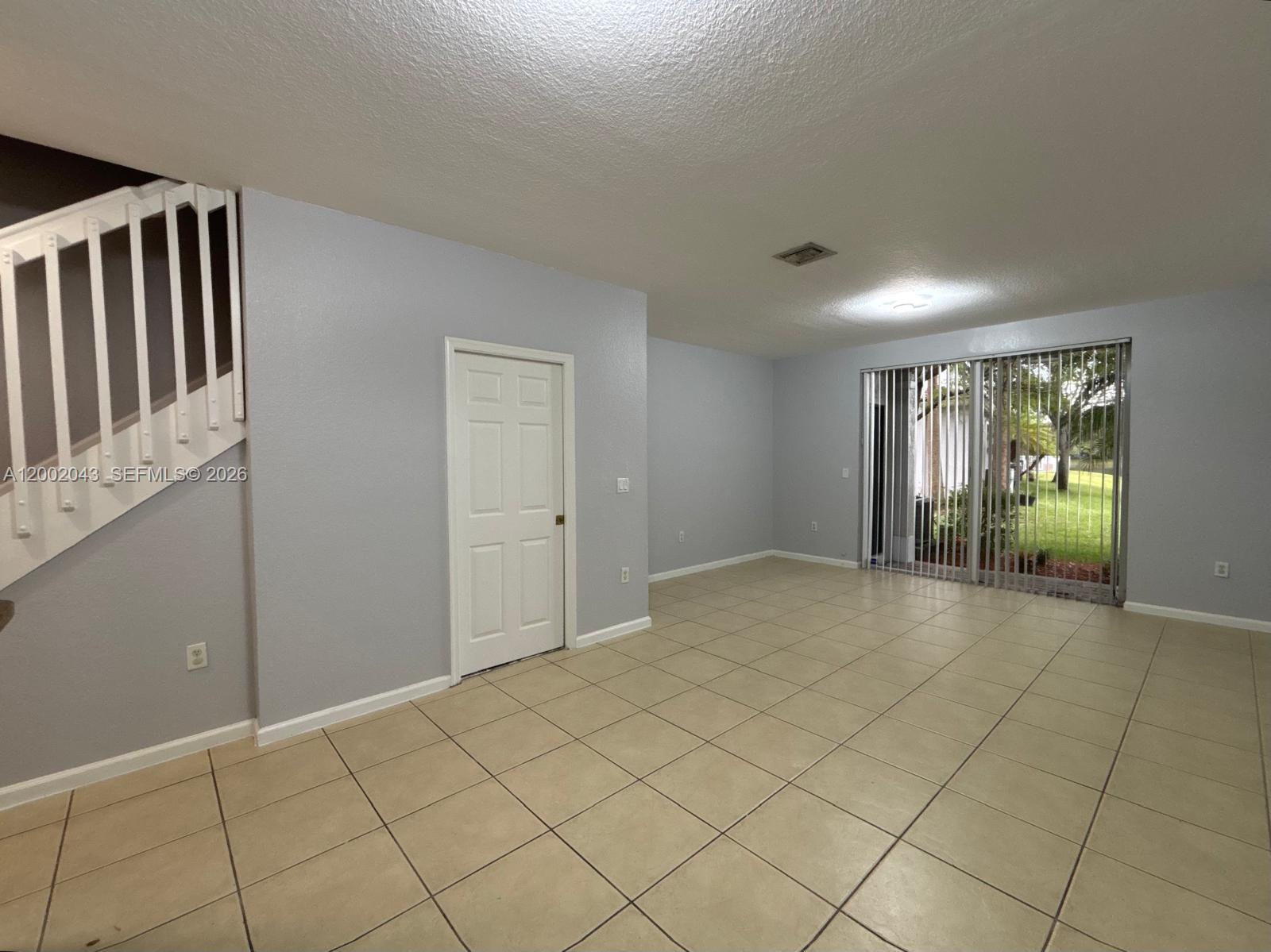 2741 Sw 83rd Ave 104 Property Photo 3