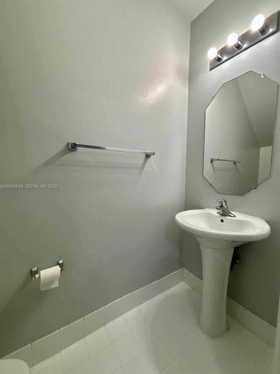 2741 Sw 83rd Ave 104 Property Photo 10