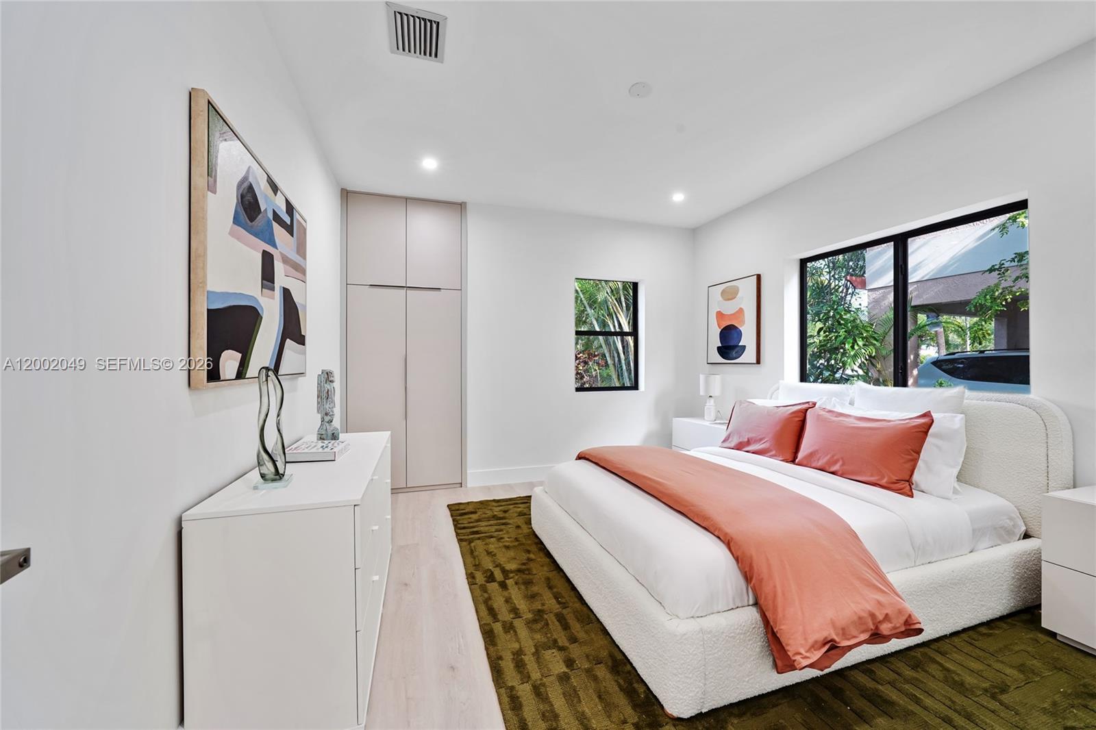1230 Pizarro St Property Photo 10