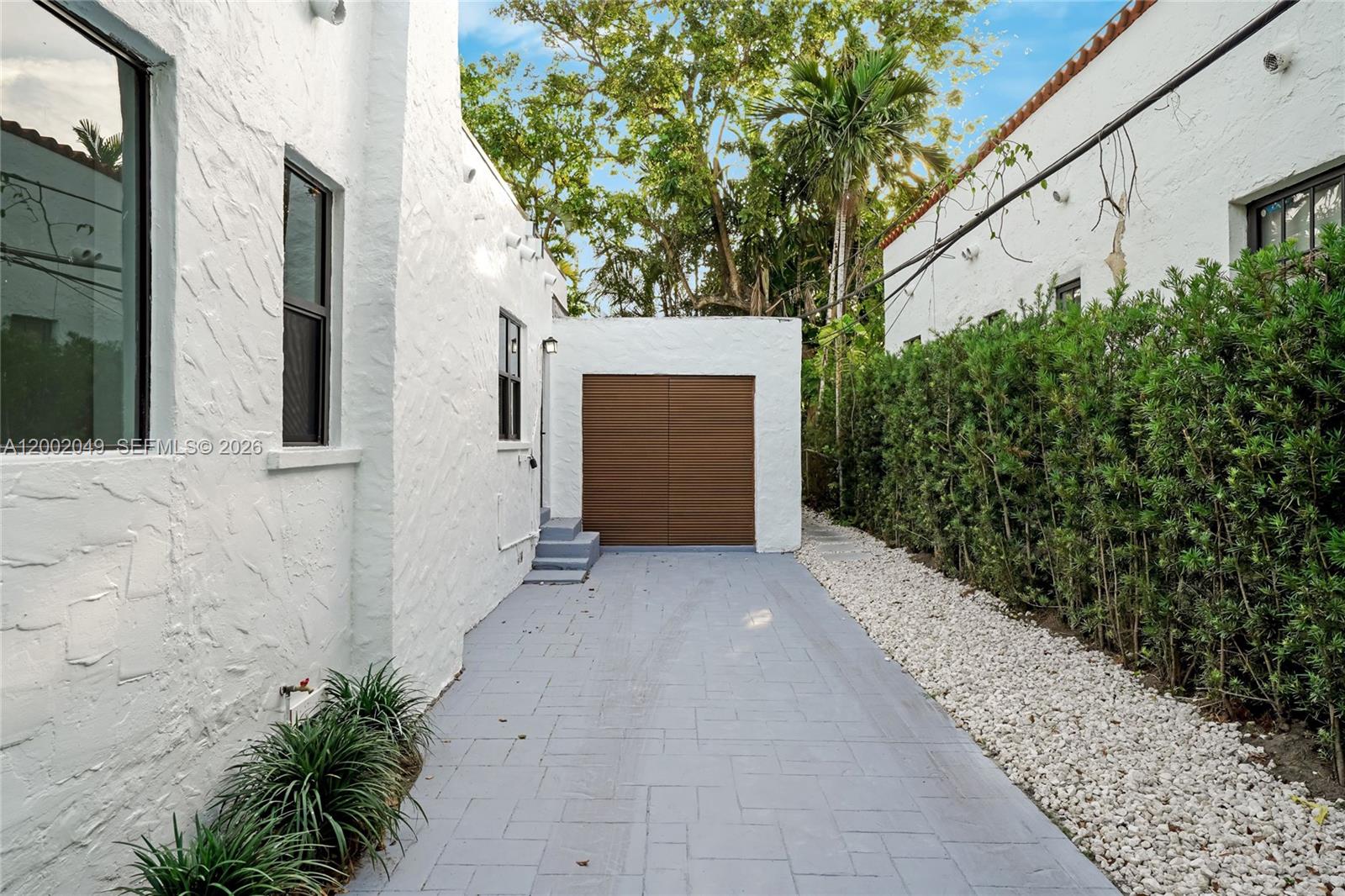 1230 Pizarro St Property Photo 26