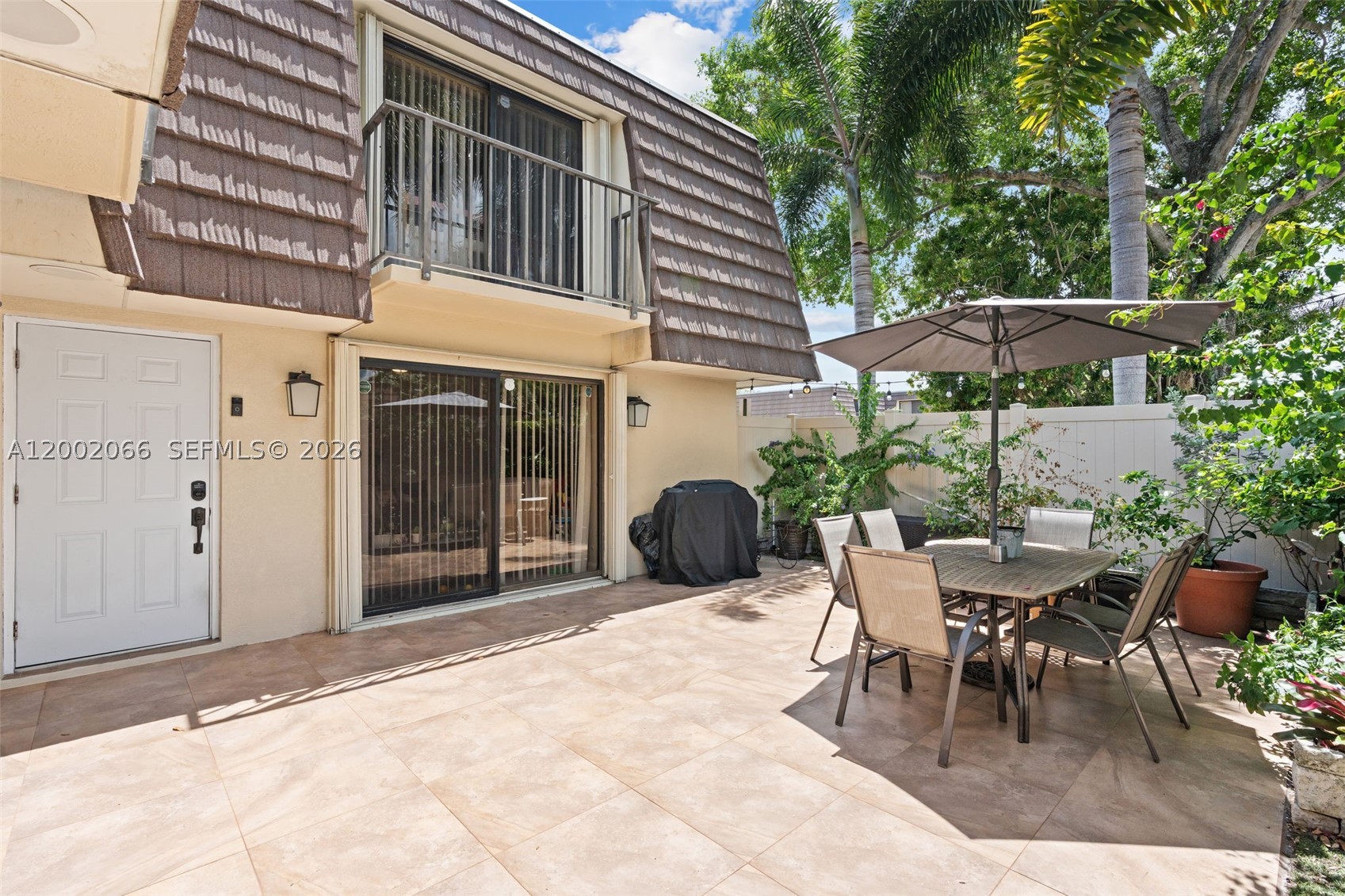 7124 71st Way Property Photo 1