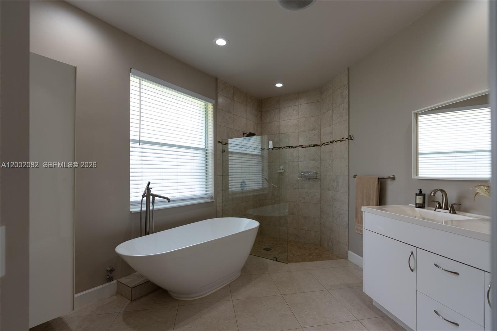 2557 Jardin Ter Property Photo 35