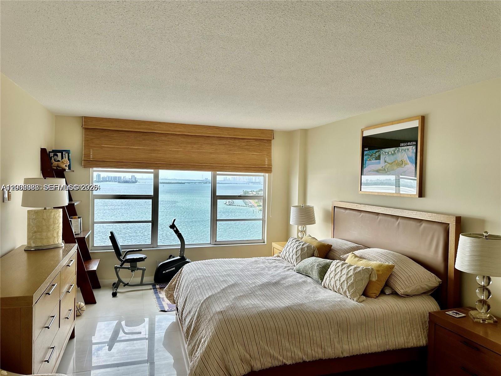 11111 Biscayne Blvd 18e Property Photo 5