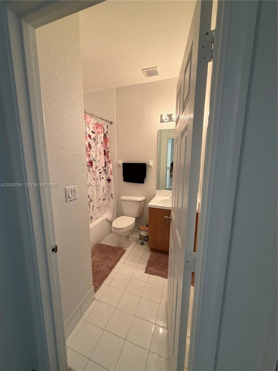 A12002091 Property Photo 21