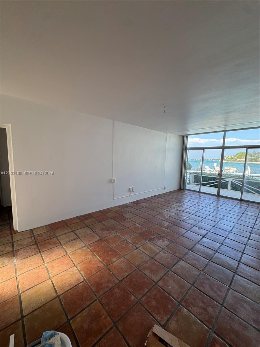 10281 E Bay Harbor Dr C2 Property Photo 4