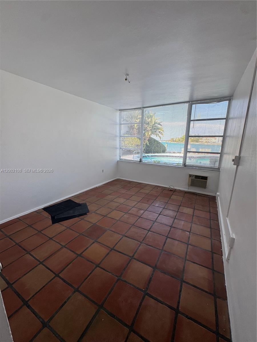 10281 E Bay Harbor Dr C2 Property Photo 10