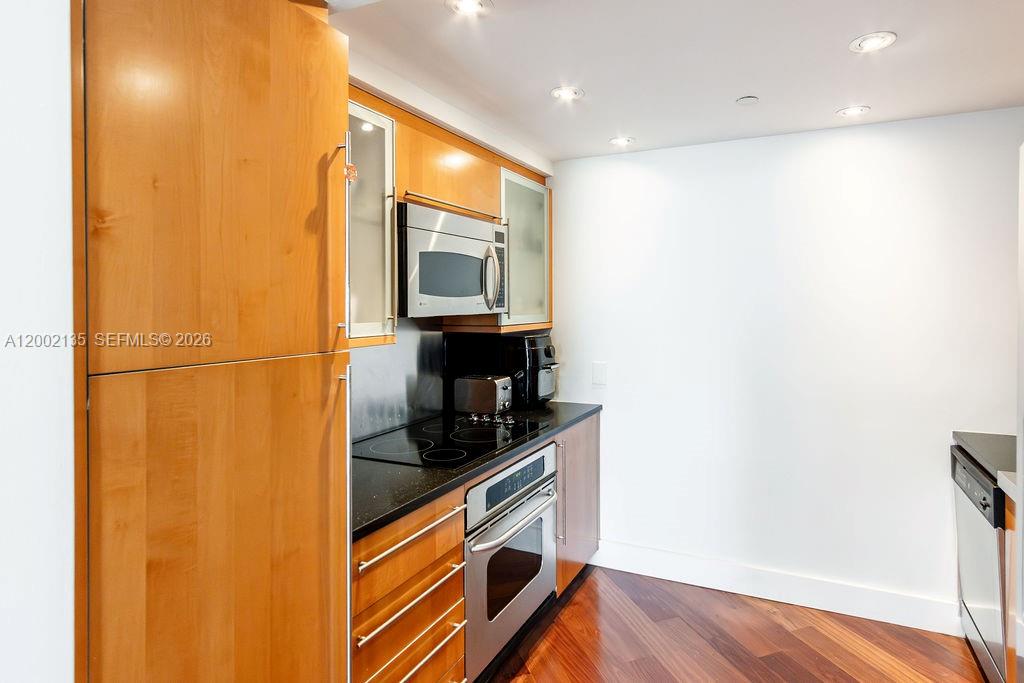 6365 Collins Ave 2306 Property Photo 17