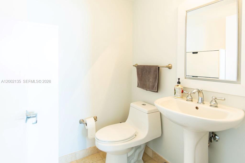 6365 Collins Ave 2306 Property Photo 31