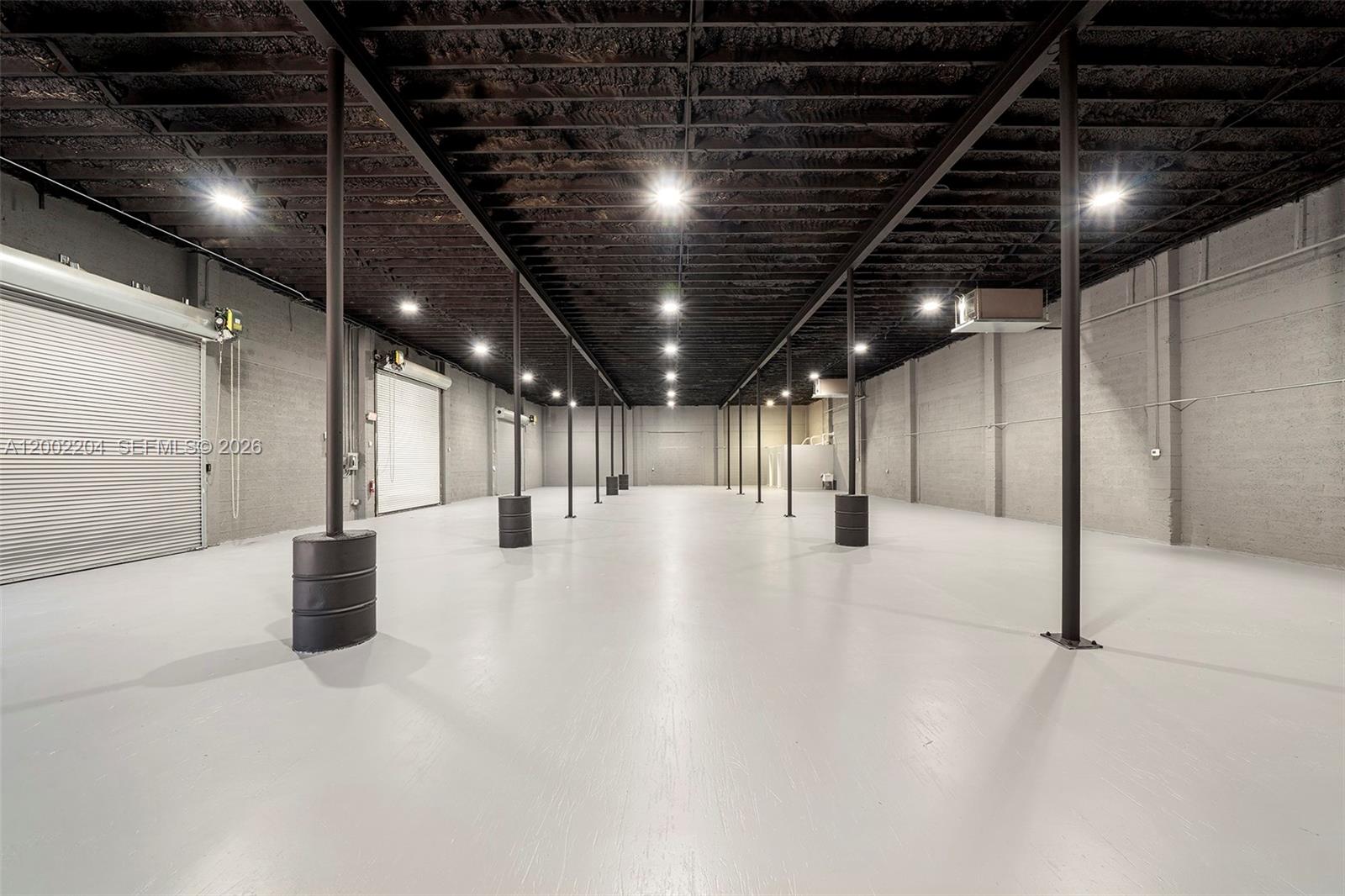 3080 Sheridan St Warehouse + Office Property Photo 8