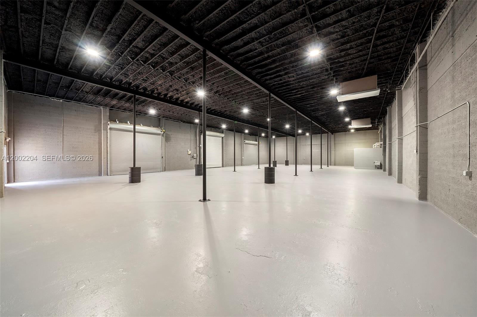 3080 Sheridan St Warehouse + Office Property Photo 9