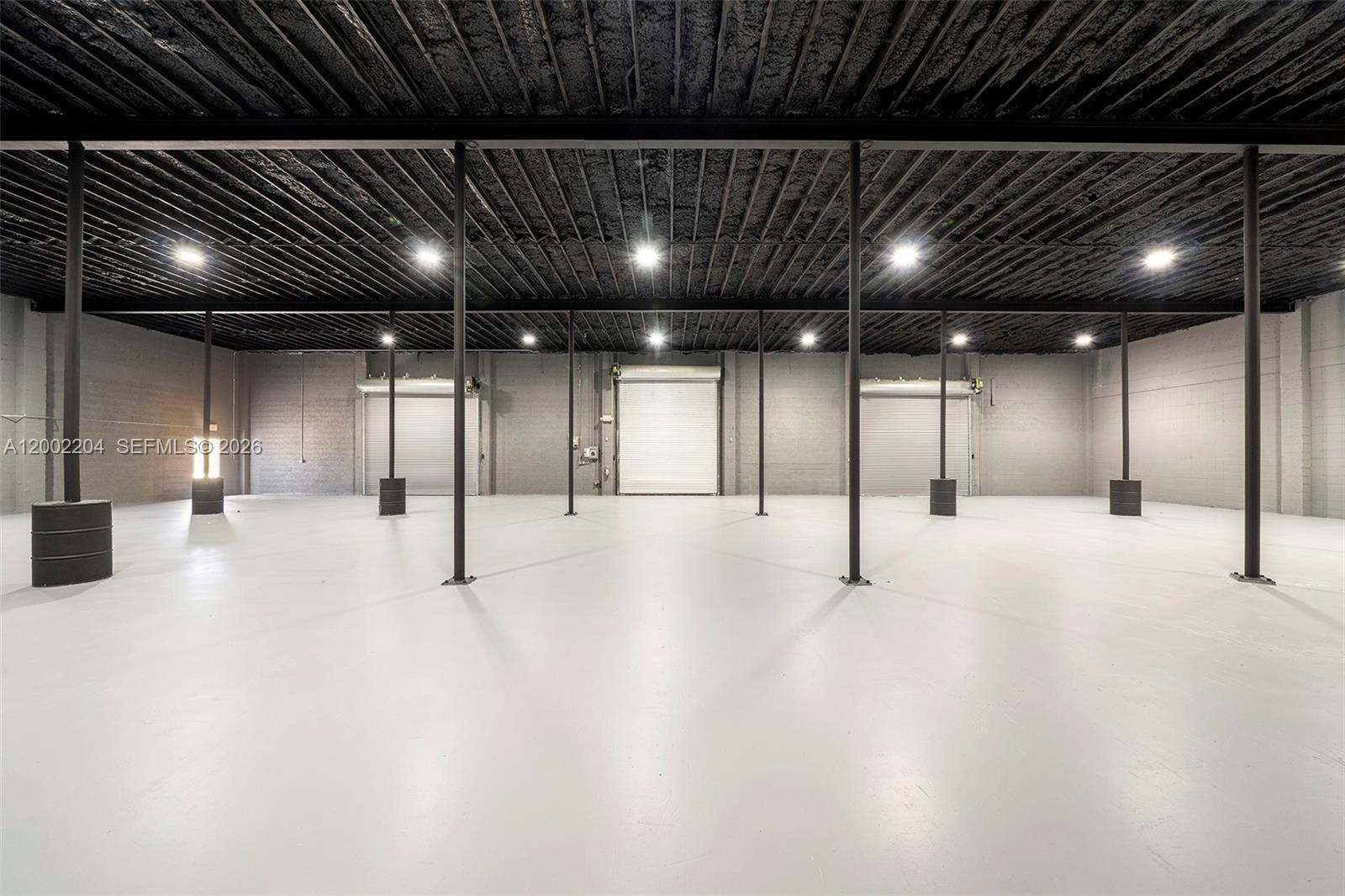 3080 Sheridan St Warehouse + Office Property Photo 11
