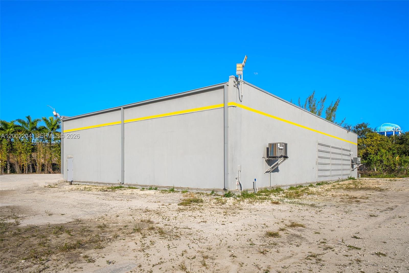 3080 Sheridan St Warehouse + Office Property Photo 18