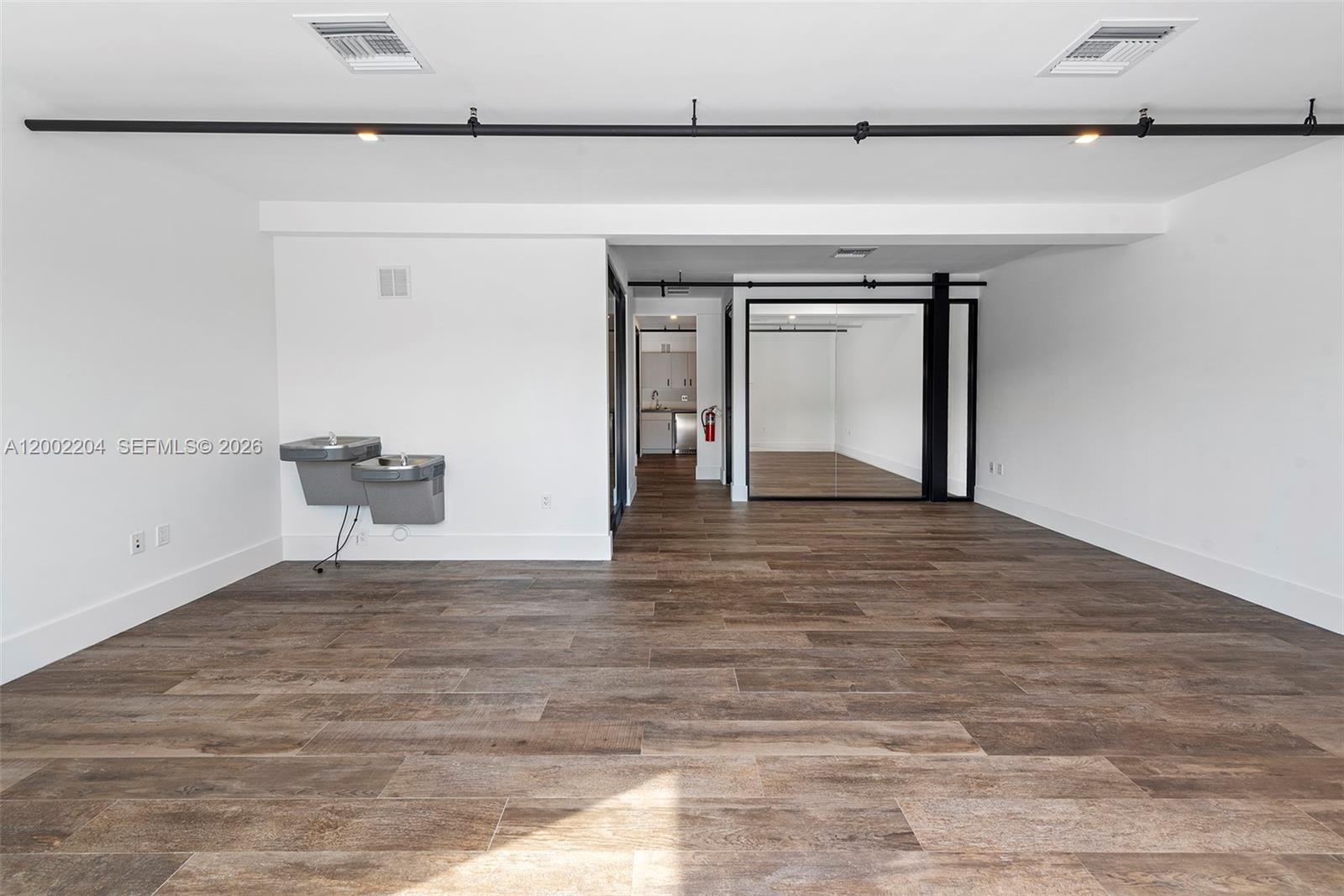 3080 Sheridan St Warehouse + Office Property Photo 21