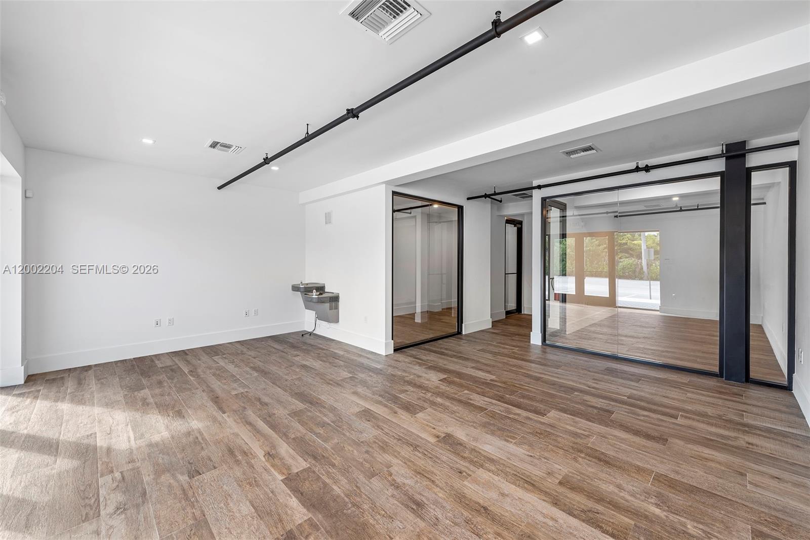 3080 Sheridan St Warehouse + Office Property Photo 22