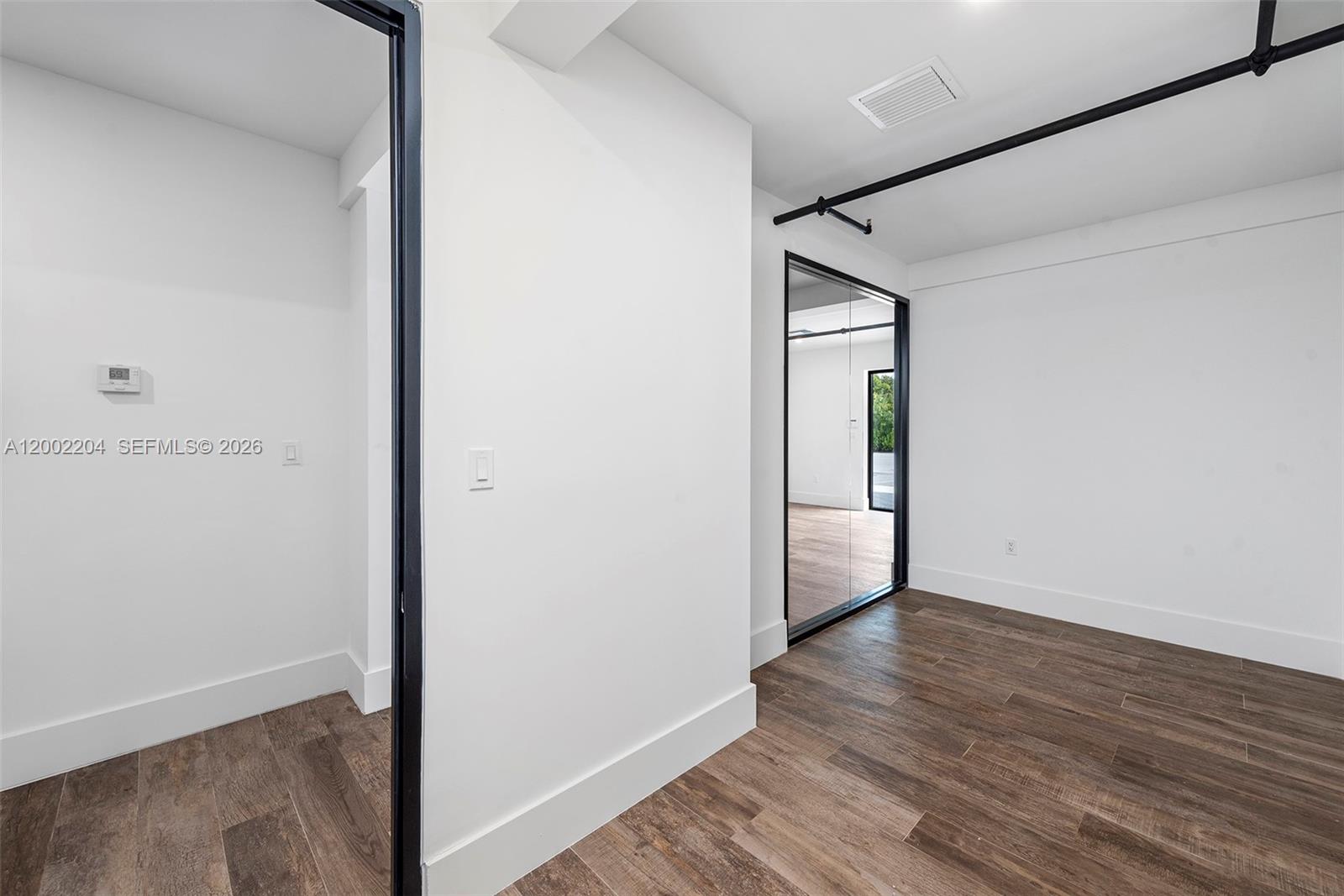 3080 Sheridan St Warehouse + Office Property Photo 25