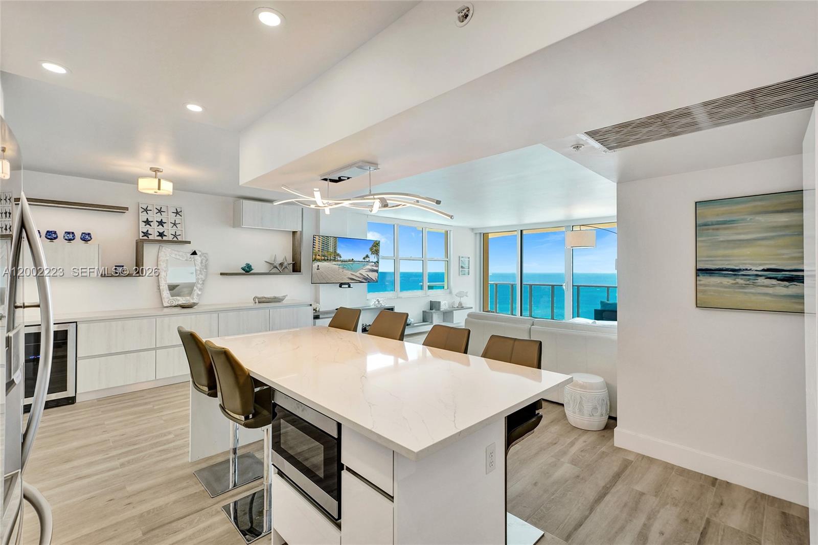 2501 S Ocean Dr 1211 Property Photo 3
