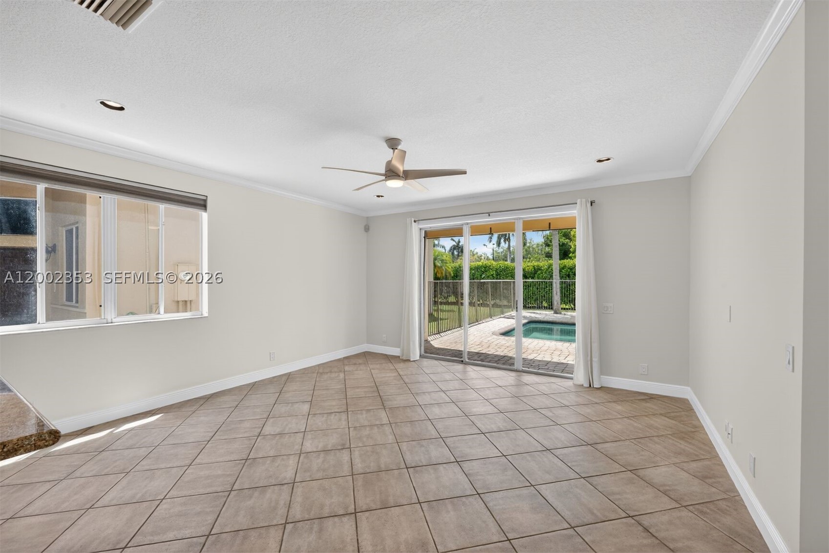 1115 Camellia Cir Property Photo 11