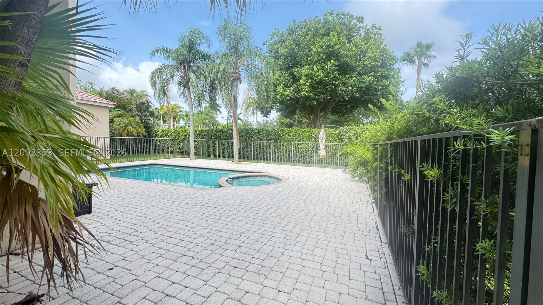 1115 Camellia Cir Property Photo 31