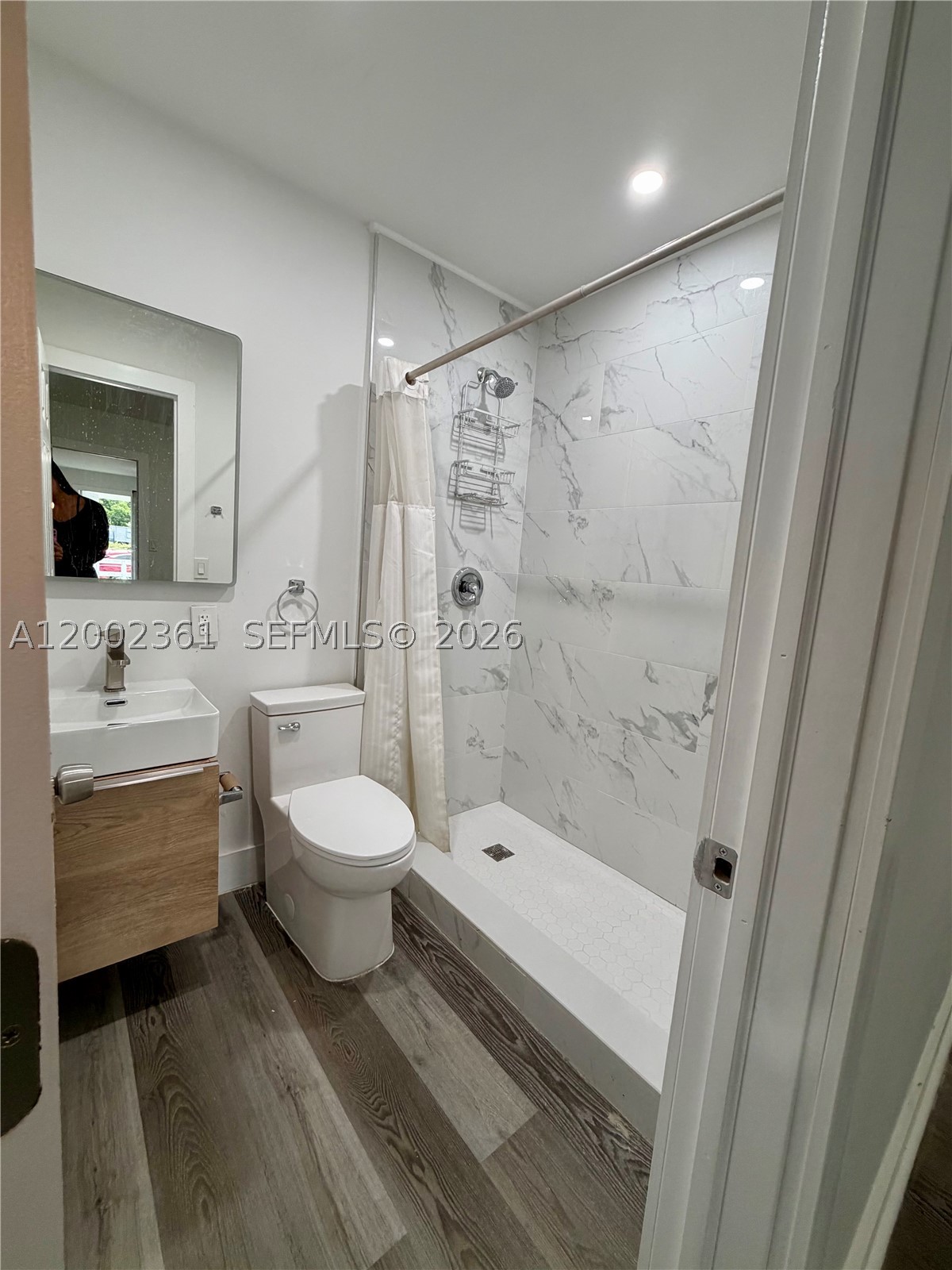 706 S F St Property Photo 3