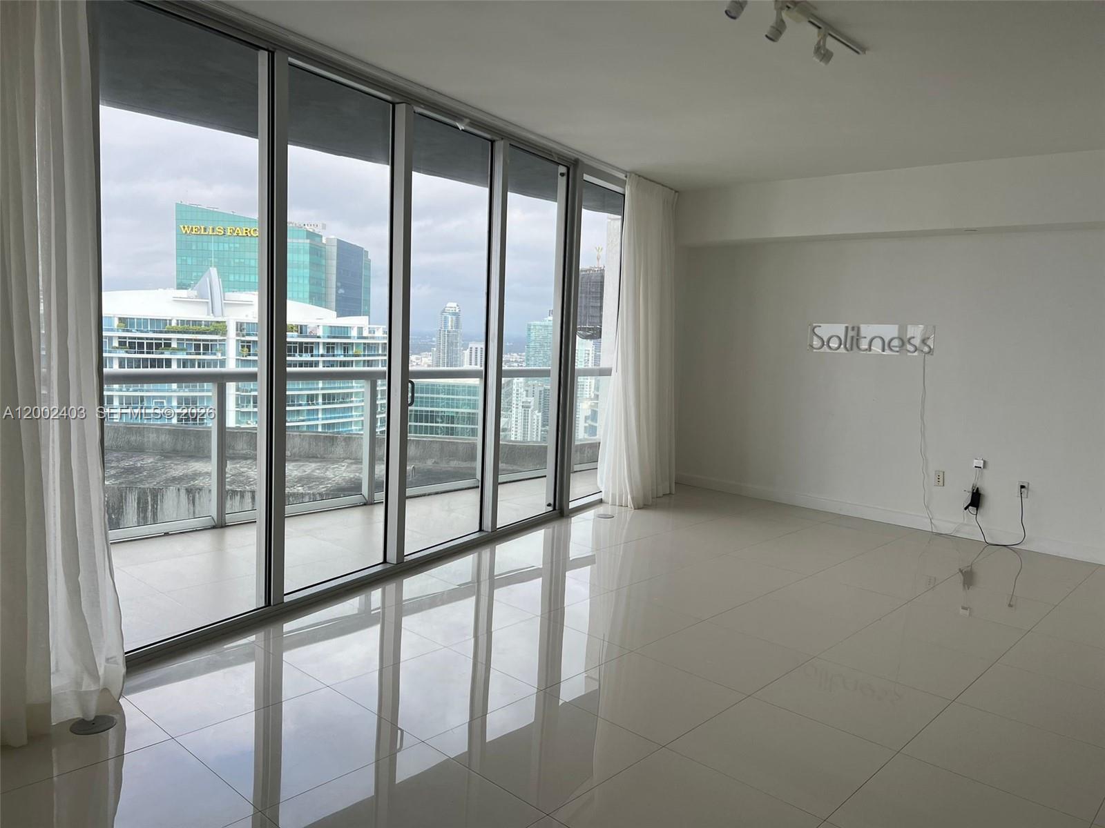 475 Brickell Ave 5508 Property Photo 6
