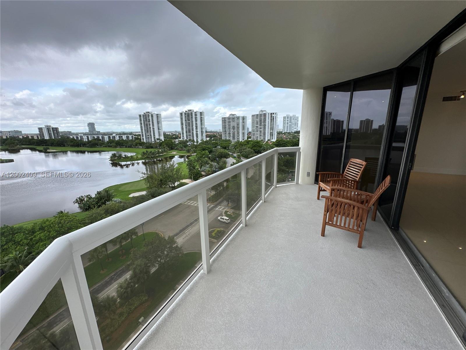 20185 E Country Club Dr 1105 Property Photo 53