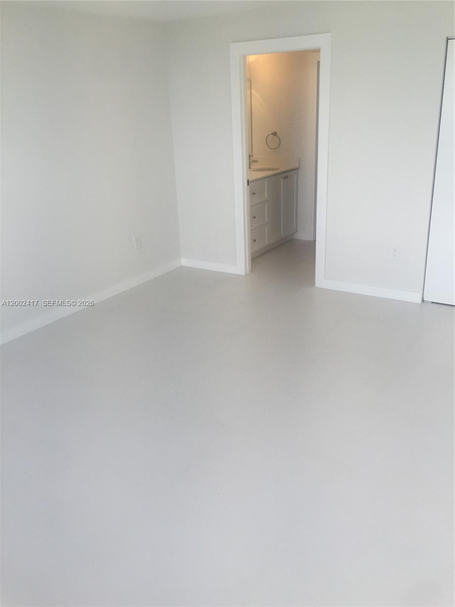 6900 Bay Dr 5a Property Photo 8
